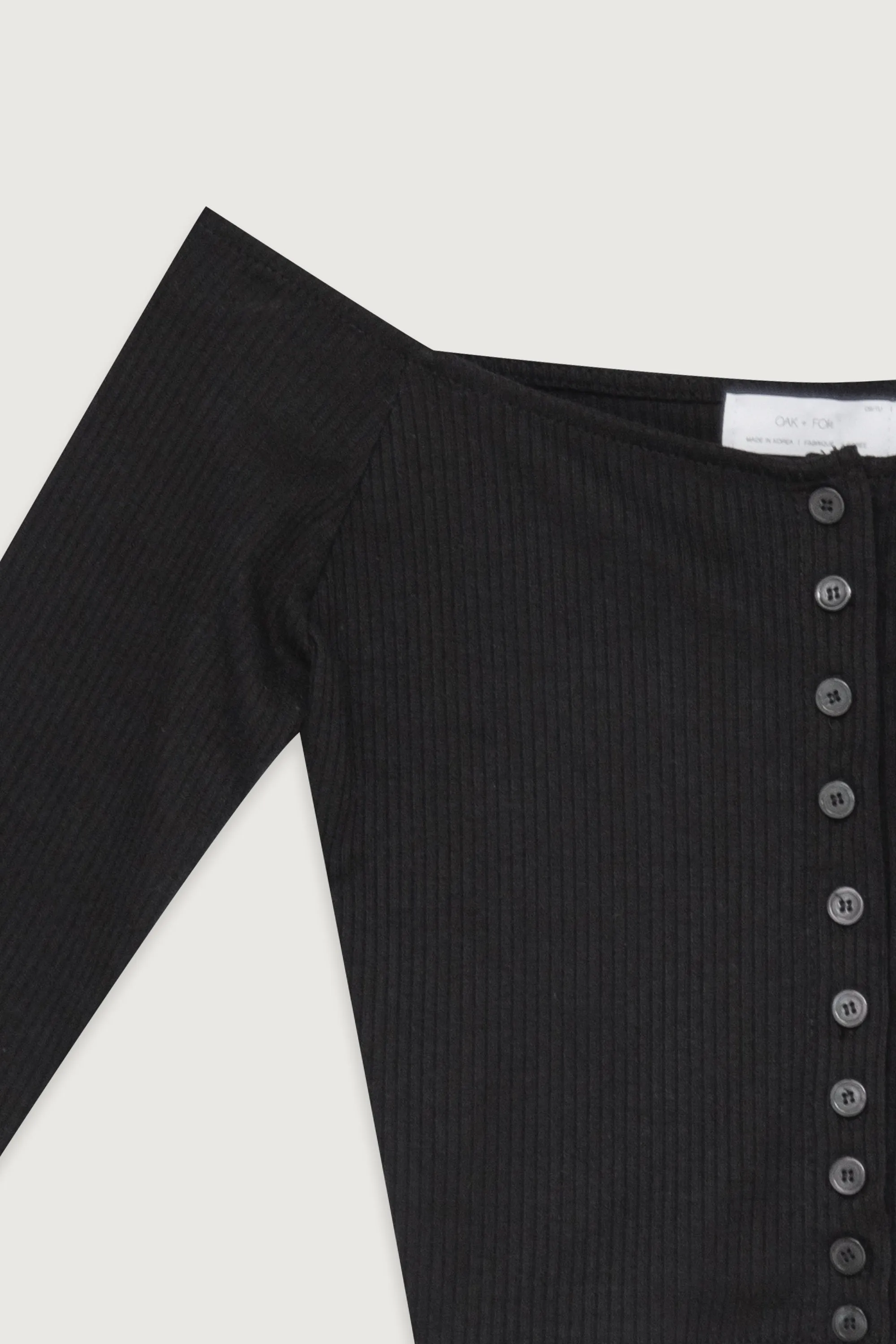 OFF SHOULDER BUTTONED FRONT TOP