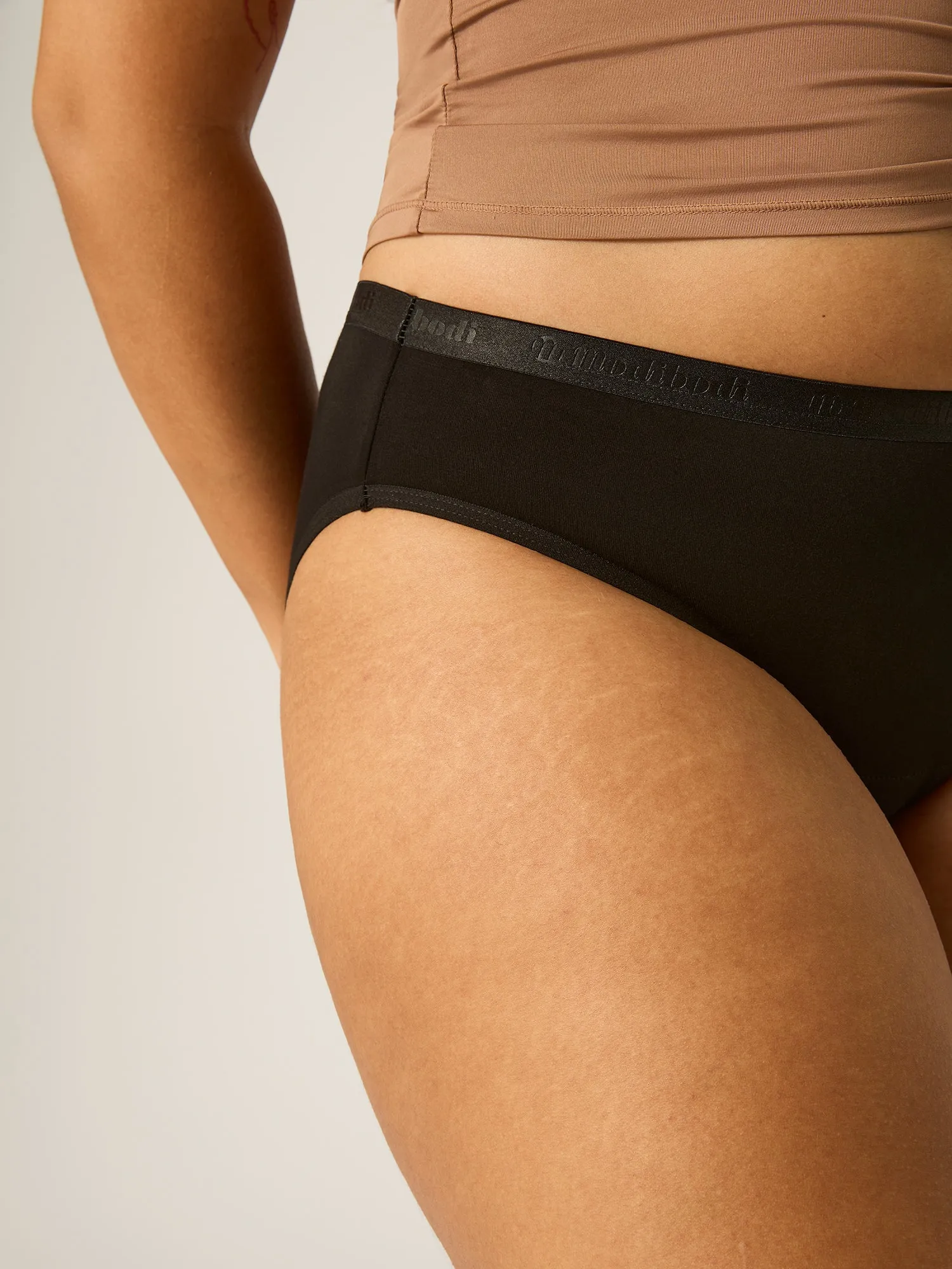 Vegan Bikini Heavy-Overnight Black